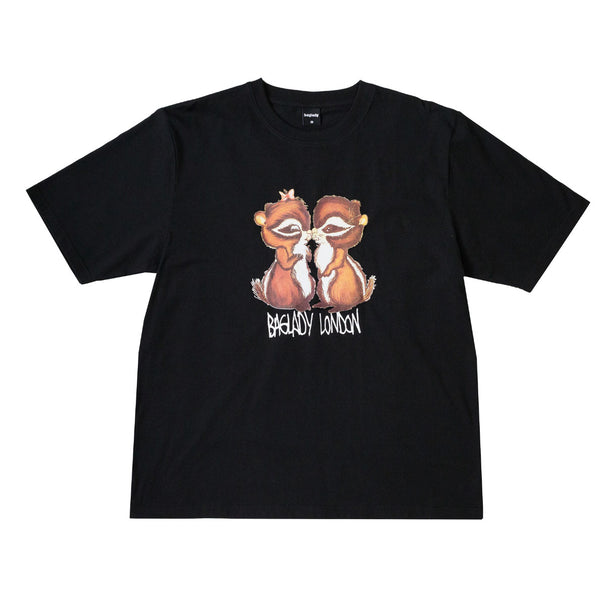 Bestel het Baglady Supplies Chipmunk Love Black T-shirt veilig, gemakkelijk en snel bij Revert 95. Check onze website voor de gehele Baglady Supplies collectie, of kom gezellig langs bij onze winkel in Haarlem.