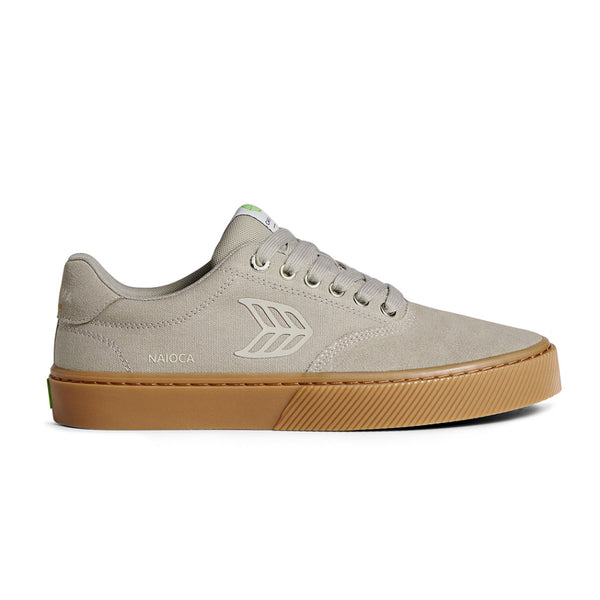 Bestel de Cariuma NAIOCA PRO GUM CLOUD GREY SUEDE veilig, gemakkelijk en snel bij Revert 95. Check onze website voor de gehele Cariuma collectie, of kom gezellig langs bij onze winkel in Haarlem.