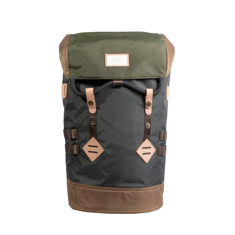 Bestel de Doughnut Colorado Jungle Backpack olive x army veilig, gemakkelijk en snel bij Revert 95. Check onze website voor de gehele Doughnut collectie, of kom gezellig langs bij onze winkel in Haarlem.	