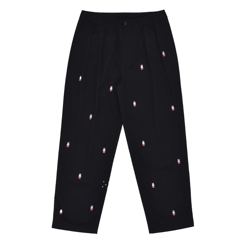 Bestel de Pop Trading Company miffy suit pant Black veilig, gemakkelijk en snel bij Revert 95. Check onze website voor de gehele Pop Trading Company collectie, of kom gezellig langs bij onze winkel in Haarlem.	