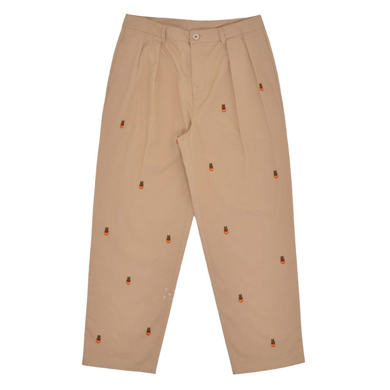 Bestel de Pop Trading Company miffy suit pant Khaki veilig, gemakkelijk en snel bij Revert 95. Check onze website voor de gehele Pop Trading Company collectie, of kom gezellig langs bij onze winkel in Haarlem.	