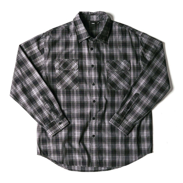 Bestel de Former VIVIAN PLAID LS SHIRT Shadow veilig, gemakkelijk en snel bij Revert 95. Check onze website voor de gehele Former collectie, of kom gezellig langs bij onze winkel in Haarlem.