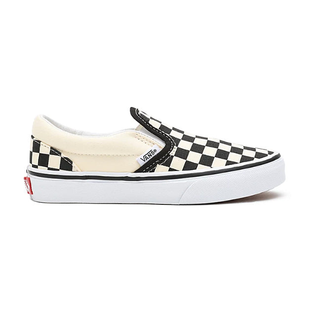 Bestel de Vans Classic Slip On snel, gemakkelijk en veilig bij Revert 95. Check onze website voor onze gehele Vans collectie.