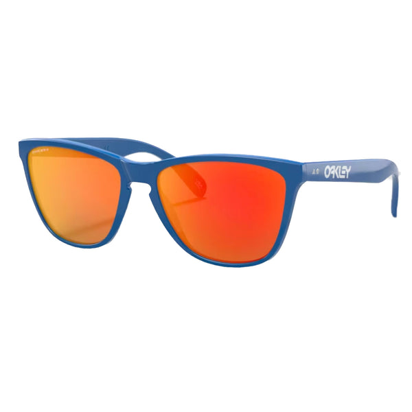 Bestel de Oakley Frogskins Frogskins 35th Edition Blue Prizm Ruby veilig, gemakkelijk en snel bij Revert 95. Check onze website voor de gehele Oakley collectie, of kom gezellig langs bij onze winkel in Haarlem.	