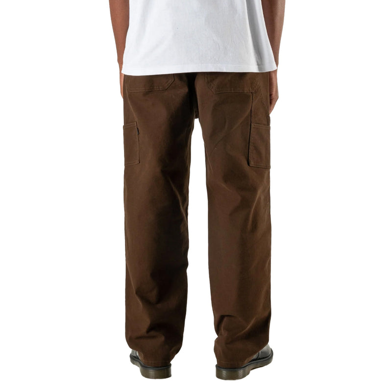 Bestel de Former Distend VT Pant Brown snel, gemakkelijk en veilig bij Revert 95. Check onze website voor de gehele Former collectie of kom gezellig langs bij onze winkel in Haarlem.