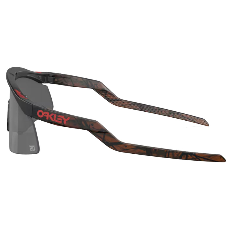 Bestel de Oakley Hydra Fabio Quartararo Signature Series Prizm Black Matte Black snel, gemakkelijk en veilig bij Revert 95. Check onze website voor de gehele Oakley collectie of kom gezellig langs bij onze winkel in Haarlem.