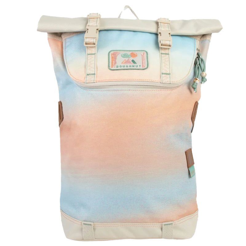 Bestel de Doughnut Christopher Small Dreamwalker Backpack Dreamwalker snel, gemakkelijk en veilig bij Revert 95. Check onze website voor de gehele Doughnut collectie of kom gezellig langs bij onze winkel in Haarlem.