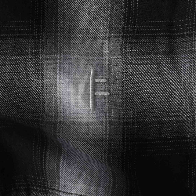 Bestel het Former Broadcast Plaid ss Shirt Black Ombre snel, gemakkelijk en veilig bij Revert 95. Check onze website voor de gehele Former collectie of kom gezellig langs bij onze winkel in Haarlem.