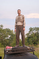 Quasi Skateboards Tect Sweater Olive met heavyweight 100% cotton jacquard knit constructie en ingeweven Tect patroon, verkrijgbaar bij Revert 95 Haarlem