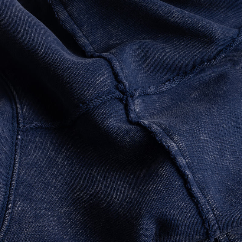 Koop de Dime Mtl Reverse Stitch Crewneck snel en veilig online bij Revert 95 of kom gezellig langs in de winkel in Haarlem.