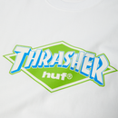 HUF x Thrasher Logo SS Tee – katoenen T-shirt met groot HUF x Thrasher-logo op de borst, verkrijgbaar in zwart en wit