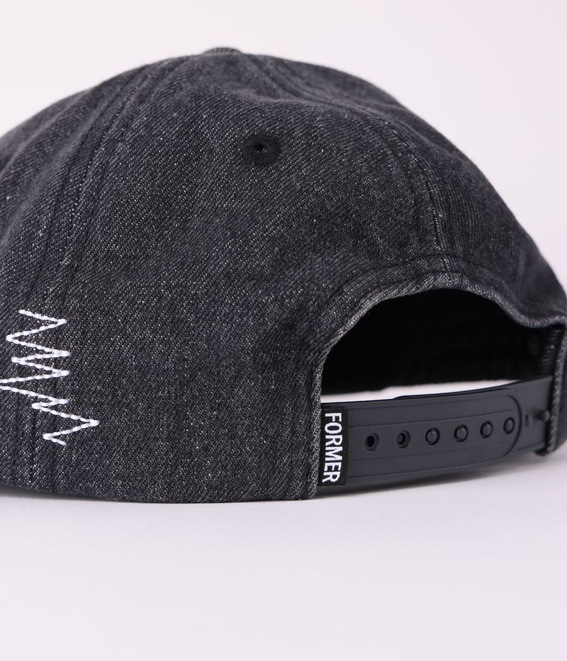 Former Praise Cap Grey – washed grey 6-panel cap met minimalistische Praise branding