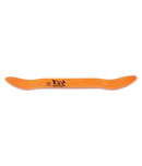 Zero David Reyes Fright Night skateboard deck 8.25 inch, 7-ply maple popsicle pro model met Chucky Child's Play horror graphic in zwart en oranje 31.93 inch lang wheelbase 14.25 inch, verkrijgbaar bij Revert 95 Haarlem