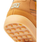 DC Shoes Pure High-Top EV Winterized Boot Kids Wheat, kinderschoen met sherpa voering, hook-and-loop sluiting en Pill Pattern buitenzool, verkrijgbaar bij Revert 95 Haarlem
