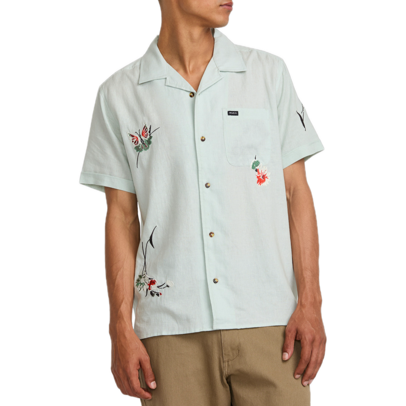 RVCA Nectar Short Sleeve Shirt – linnen-viscose overhemd met all-over print en camp collar