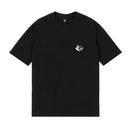 Magenta Skateboards Yin Tee, 100% katoen regular fit T-shirt met abstract yin-yang geïnspireerde Yin graphic van Soy Panday verkrijgbaar in White en Black, verkrijgbaar bij Revert 95 Haarlem