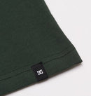 DC Shoes Handplant HSS Youth Tee in de kleur Deep Forest Green, verkrijgbaar bij Revert 95 Haarlem