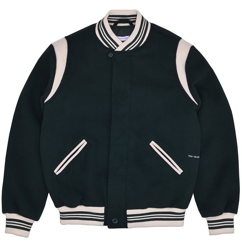 Bestel de Pop Trading Company parra varsity jacket veilig, gemakkelijk en snel bij Revert 95. Check onze website voor de gehele Pop Trading Company collectie, of kom gezellig langs bij onze winkel in Haarlem.