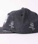 Former Praise Cap Grey – washed grey 6-panel cap met minimalistische Praise branding