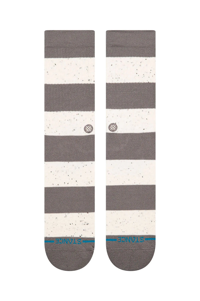 Stance Nep Stripe Crew – gestreepte crew sokken met subtiele nep-textuur, medium cushioning en versterkte hiel en teen