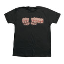 Toy Machine Fists T-Shirt in Black, 100% cotton short sleeve crew neck regular fit tee met iconische Fists gebalde vuisten graphic van Ed Templeton in tijdloze zwarte colorway, verkrijgbaar bij Revert 95 Haarlem