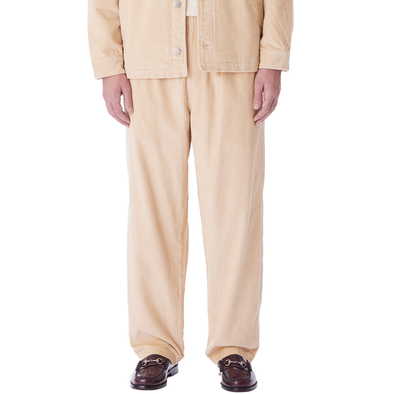 Bestel de Obey Easy cord pant Irish Cream veilig, gemakkelijk en snel bij Revert 95. Check onze website voor de gehele Obey collectie, of kom gezellig langs bij onze winkel in Haarlem.