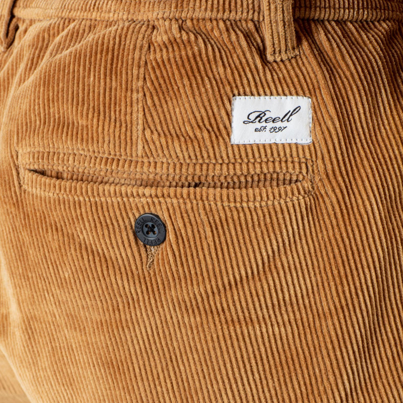 Bestel de Reell Denim jeans Reflex Loose Chino broeken snel, gemakkelijk en veilig bij Revert 95. Check on ze website voor de gehele Reell denim broeken collectie, of kom langs in onze winkel in Haarlem.