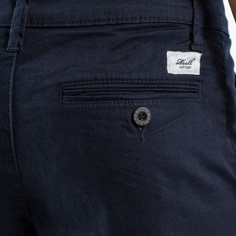 Bestel de Flex Grip Chino Short Navy snel, gemakkelijk en veilig bij Revert 95. Bekijk onze website voor de hele Reell Denim collectie.