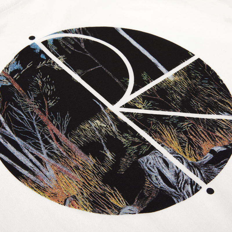 Bestel de Polar Forest Fill Logo Tee White veilig, gemakkelijk en snel bij Revert 95. Check onze website voor de gehele Polar collectie, of kom gezellig langs bij onze winkel in Haarlem.