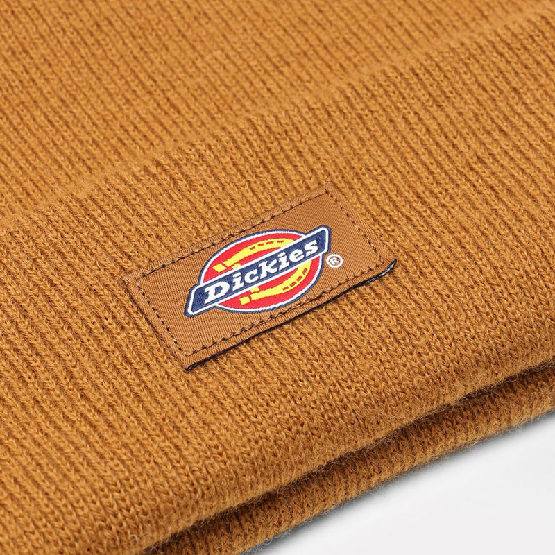 Bestel de Dickies GIBSLAND Beanie snel, veilig en gemakkelijk bij Revert 95. Check onze website voor de gehele Dickies collectie.