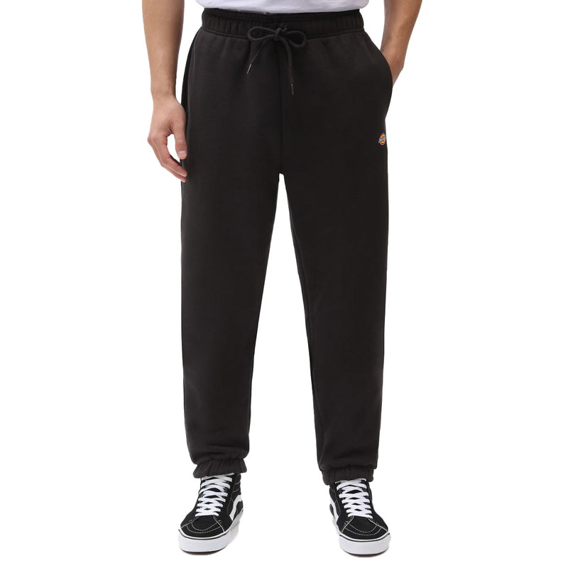 Bestel de Dickies MAPLETON SWEATPANT snel, veilig en gemakkelijk bij Revert 95. Check onze website voor de gehele Dickies collectie.