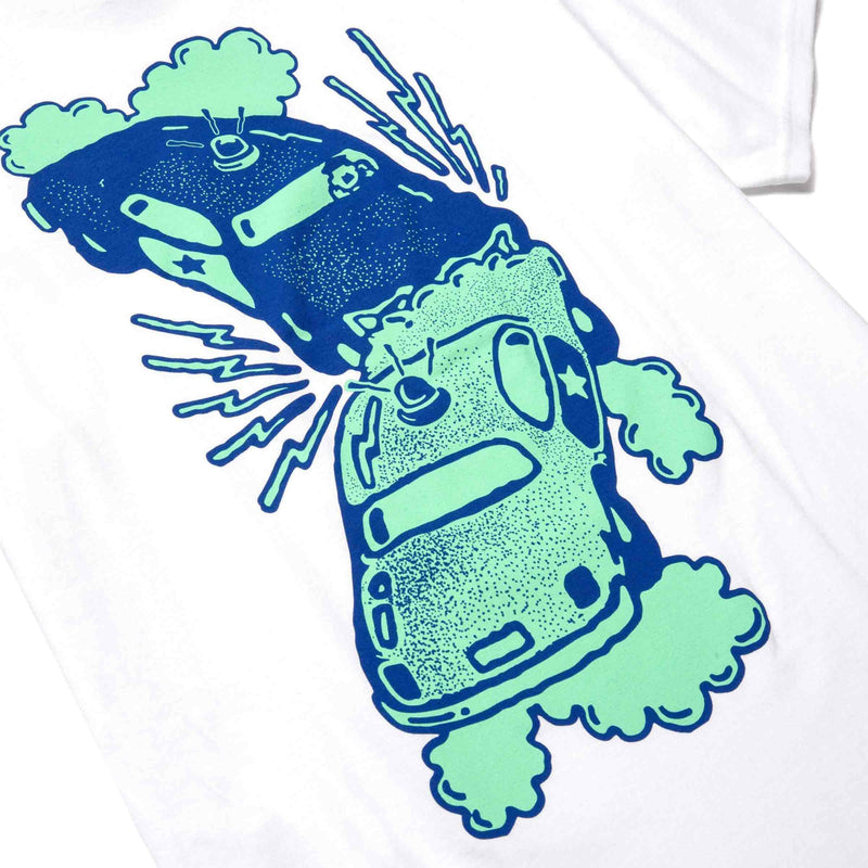 HUF COLLISON T-SHIRT wit achterkant close-up Revert95.com