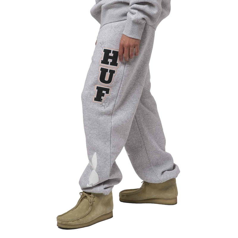 HUF X PLAYBOY RABBIT HEAD FLEECE PANT Grey Heather zijkant grijze joggingbroek  Revert95.com