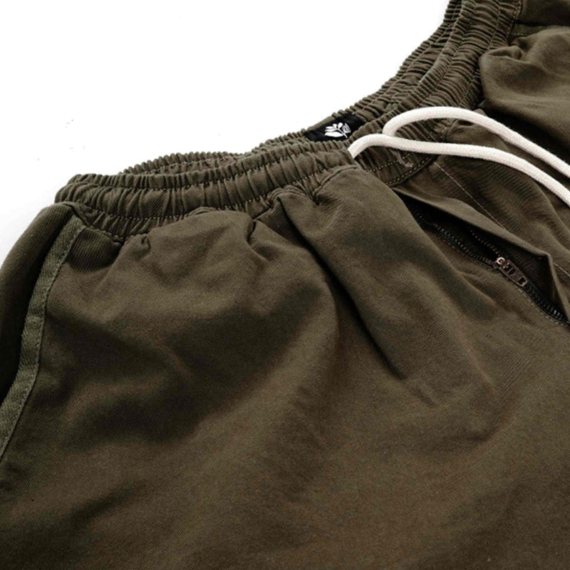 Magenta skateboards LOOSE PANTS KHAKI baggy ribfluwelen broek voorkant close-up Revert95.com