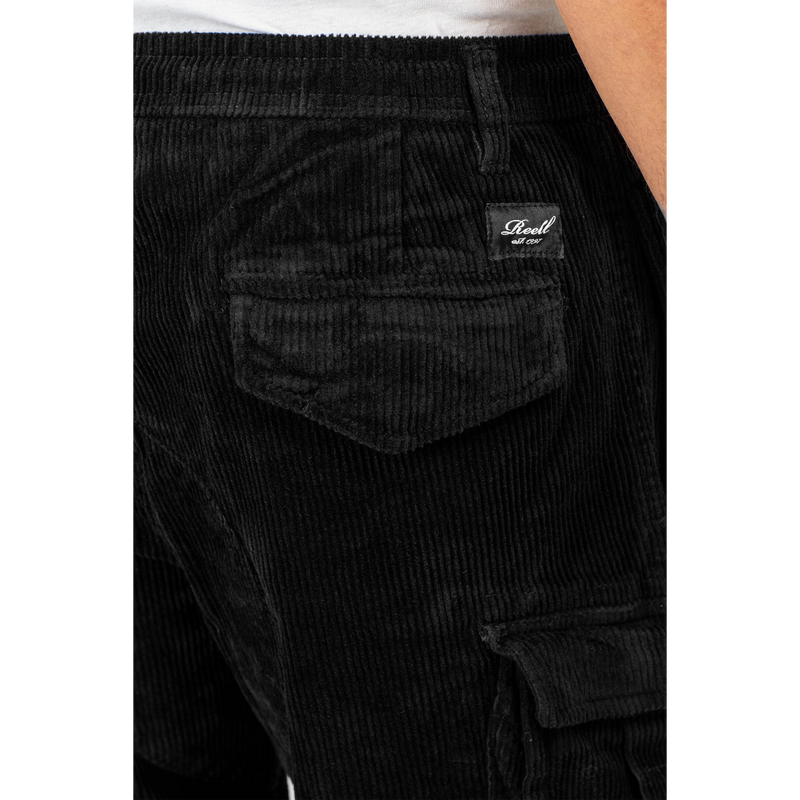 Reell Denim Reflex Loose Cargo Black Corduroy achterkant close-up Revert95.com