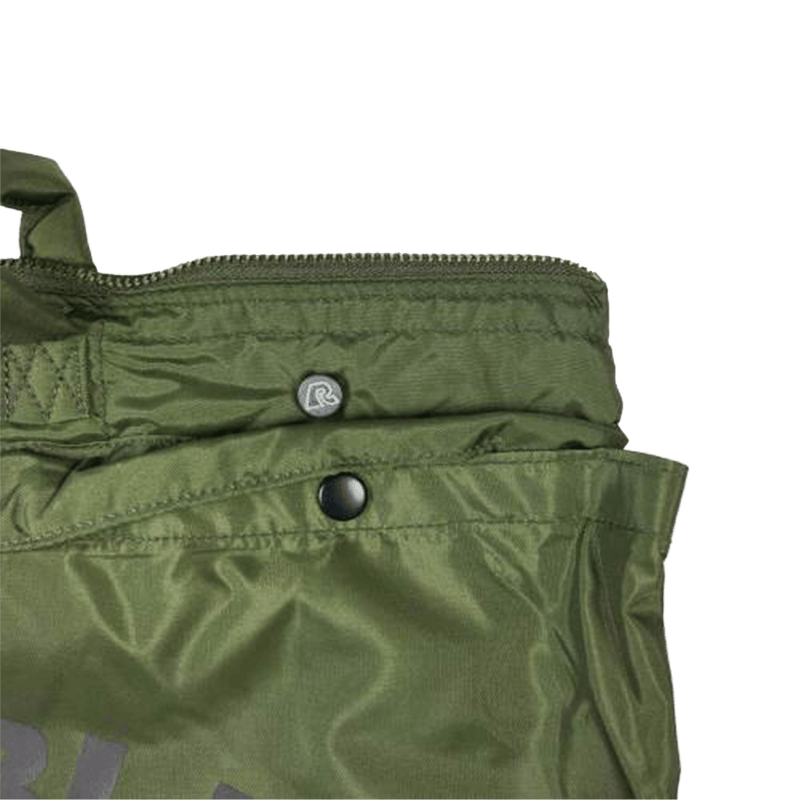 Rumble speed shop Helmen tas voorkant groen close-up