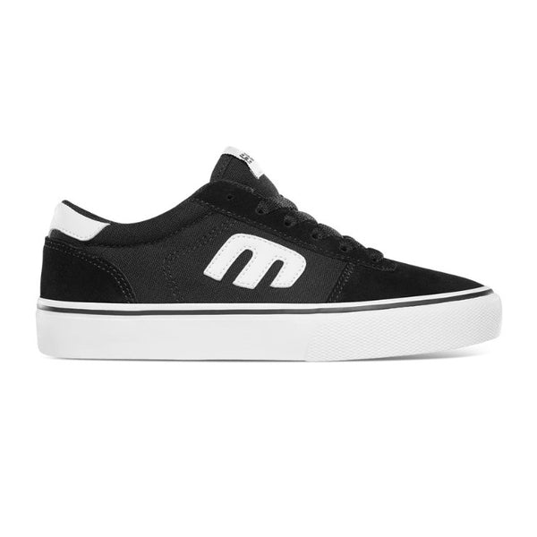 Bestel de Etnies KIDS CALLI-VULC veilig, gemakkelijk en snel bij Revert 95. Check onze website voor de gehele Etnies collectie.