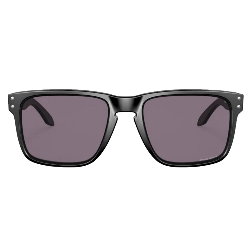 Bestel de Oakley Holbrook XL Matt Black Frame Prizm Grey Polarized Lenses snel, veilig en gemakkelijk bij Revert 95. Check onze website voor de gehele Oakley collectie.