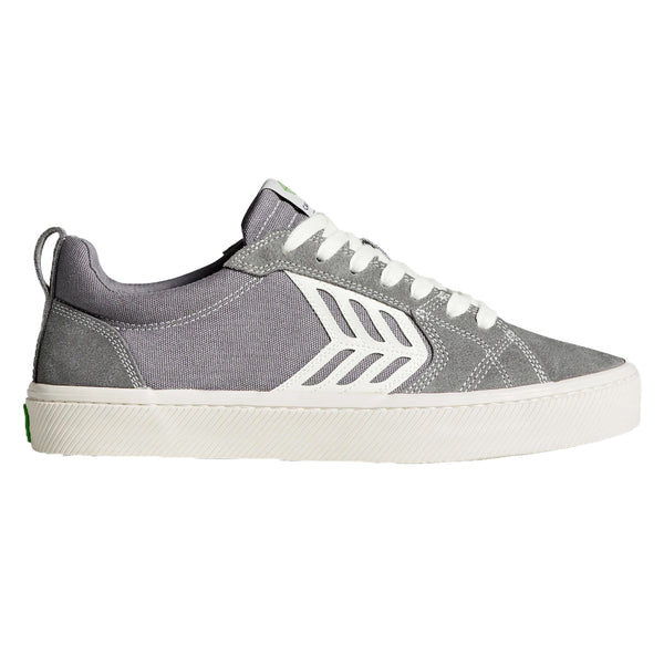 Bestel de CATIBA PRO Charcoal Grey Contrast online bij Revert 95. Check de webshop voor de collectie Cariuma producten. Snelle wereldwijde levering.