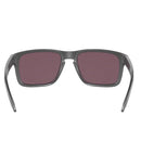 Bestel de Oakley Holbrook Steel PRIZM Daily Polar ​zonnebril snel, gemakkelijk en veilig bij Revert 95. Check on ze website voor de gehele Oakley gepolariseerde zonnebrillen collectie, of kom langs in onze winkel in Haarlem