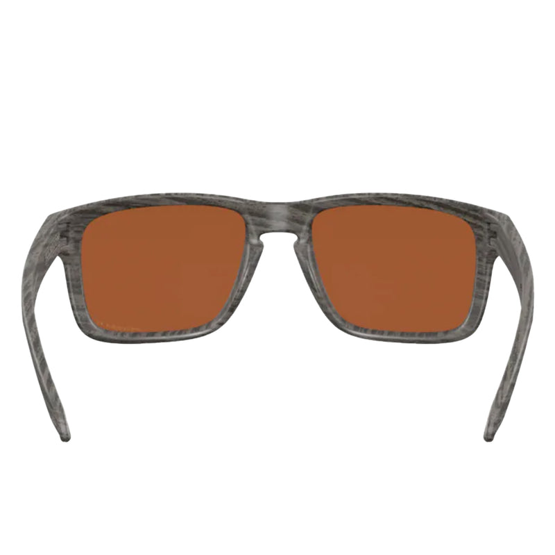 Bestel de Oakley Holbrook Woodgrain PRIZM Shallow H2O Polarized ​zonnebril snel, gemakkelijk en veilig bij Revert 95. Check on ze website voor de gehele Oakley gepolariseerde zonnebrillen collectie, of kom langs in onze winkel in Haarlem