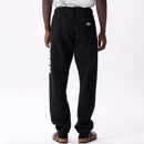 Bestel de Obey Obey bold Sweat pan veilig, gemakkelijk en snel bij Revert 95. Check onze website voor de gehele Obey collectie.