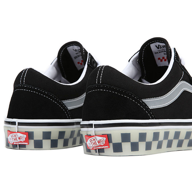 Bestel de Vans SKATE OLD SKOOL Shoes Translucent Rubber Black veilig, gemakkelijk en snel bij Revert 95. Check onze website voor de gehele Vans collectie.	