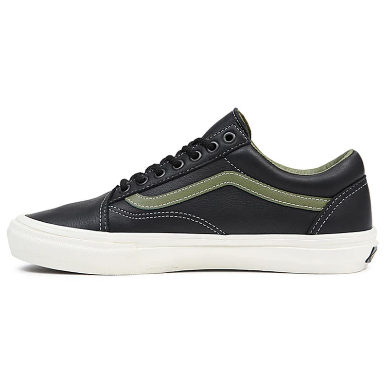 Bestel de Vans SKATE OLD SKOOL SHOES Butter Leather Black Green veilig, gemakkelijk en snel bij Revert 95. Check onze website voor de gehele Vans collectie.	