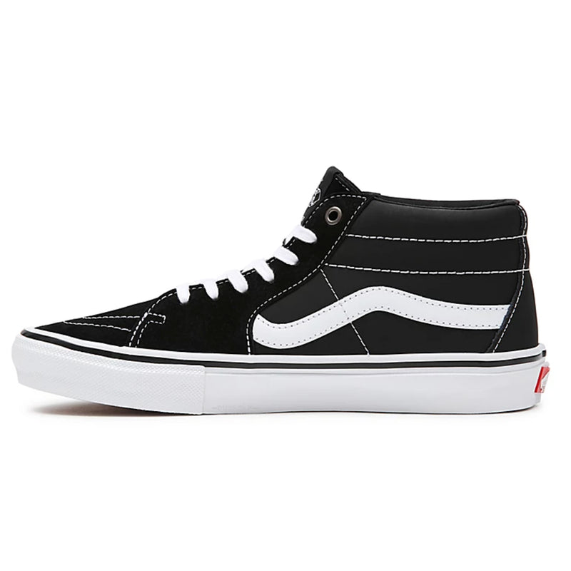 Bestel de Vans Skate Grosso Mid Black White veilig, gemakkelijk en snel bij Revert 95. Check onze website voor de gehele Vans collectie.	