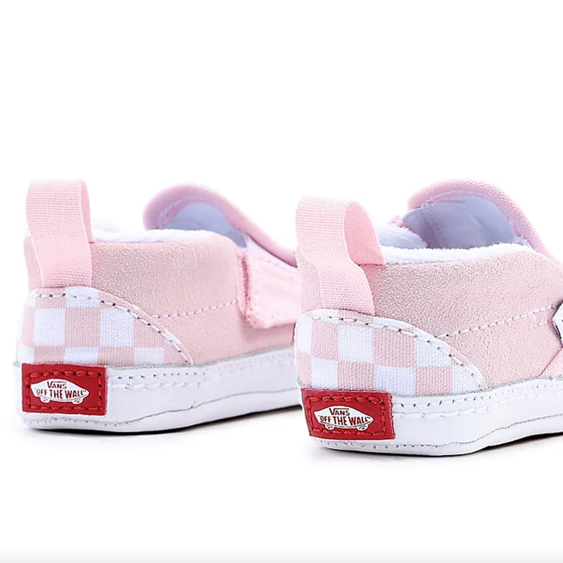 Bestel de Vans Infant SLIP-ON V CRIB BABYSCHOENTJES (0-1 JAAR) veilig, gemakkelijk en snel bij Revert 95. Check onze website voor de gehele Vans collectie.	