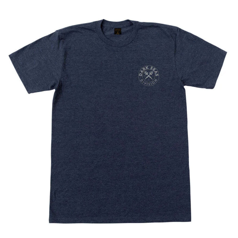 Bestel de Dark Seas NAVIGATOR BLENDED T-shirt veilig, gemakkelijk en snel bij Revert 95. Check onze website voor de gehele Dark Seas collectie, of kom gezellig langs bij onze winkel in Haarlem.