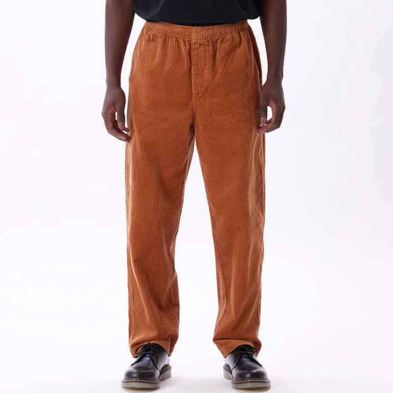 Bestel de Obey Easy cord pant Brown Sugar veilig, gemakkelijk en snel bij Revert 95. Check onze website voor de gehele Obey collectie, of kom gezellig langs bij onze winkel in Haarlem.