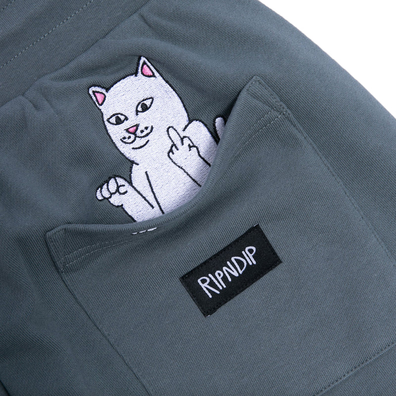 Bestel de Ripndip Peek A Nerm Sweatpants Charcoal veilig, gemakkelijk en snel bij Revert 95. Check onze website voor de gehele Ripndip collectie, of kom gezellig langs bij onze winkel in Haarlem.