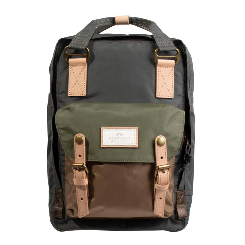 Bestel de Doughnut Macaroon Jungle Series Backpack Olive Army veilig, gemakkelijk en snel bij Revert 95. Check onze website voor de gehele Doughnut collectie, of kom gezellig langs bij onze winkel in Haarlem.	